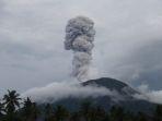 gunung-ibu-di-halmahera-barat-meletus_1.jpg