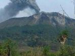 gunung-ile-lewotolok.jpg