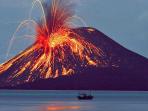 gunung-krakatau-meletus_20160826_124634.jpg