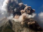 gunung-sinabung-kembali-erupsi_20210302_193053.jpg
