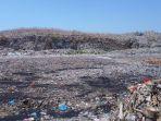 gunungan-sampah-di-tpa-putri-cempo.jpg