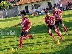 gusti-sandria-saat-melakukan-latihan.jpg