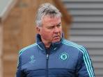 guus-hiddink-apaanloeee_20160310_143055.jpg