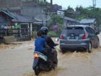guyuran-hujan-sebabkan-banjir-susulan-di-abdya_20151216_081543.jpg