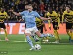 haaland-cetak-gol-penalti.jpg