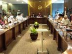 habib-rizieq-shihab-dan-sejumlah-anggota-ormas-islam_20161028_153813.jpg
