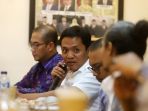 habiburokhman-jadi-narsum-diskusi-hoax_20190111_120724.jpg