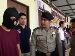 habisi-mantan-pacar-ikram-terancam-penjara-seumur-hidup_20161110_140912.jpg