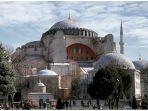 hagia-sophia-di-istanbul-turki.jpg