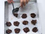 hal-sepele-ini-yang-membuat-kue-kering-jadi-lengket-di-loyang.jpg