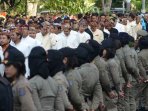 halal-bihalal-pns-pemkot-surabaya_20150722_201445.jpg