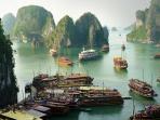 halong-bay-vietnam-wisata-tourism_20141209_160121.jpg