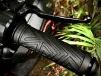 handgrip-untuk-bikers.jpg