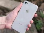 hands-on-iphone-8.jpg