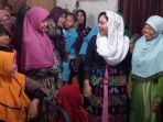 happy-farida-djarot-di-kampung-klambir_20180318_115417.jpg