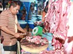 harga-daging-naik-jelang-hari-raya-idul-fitri_20150715_110743.jpg
