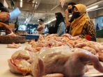 harga-kebutuhan-pokok-di-pasar-kosambi-bandung_20220425_191353.jpg