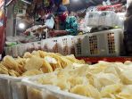 harga-kebutuhan-pokok-di-pasar-peterongan-semarang-tidak-stabil_20210427_153444.jpg