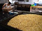 harga-kedelai-naik-pabrik-tahu-di-kota-malang-kurangi-produksi_20230107_014606.jpg