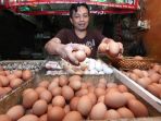 harga-telur-ayam-tembus-rekor-tertinggi-di-tahun-2018_20180714_022732.jpg