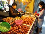 harga-telur-naik-omzet-pedagang-turun_20220825_170851.jpg