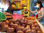 harga-telur-naik-omzet-pedagang-turun_20220825_170958.jpg