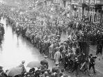 hari-buruh-demonstran-di-new-york-1-mei-1886.jpg