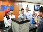 hari-pelanggan-nasional-bca_20150906_225315.jpg