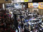 hari-pertama-indonesian-international-motor-show-iims-2024_20240215_185621.jpg