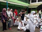 hari-pertama-sekolah-di-jakarta_20170710_145018.jpg
