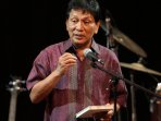 hariman-siregar-sambut-peluncuran-buku-puisi-indosara_20160117_202944.jpg