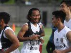 hariono-saat-menjalani-sesi-latihan-pertama-kalinya-bersama-bali-united-minggu-512019.jpg