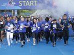 hary-tanoesoedibjo-dan-liliana-tanoesoedibjo-semangat-berlari-dengan-ribuan-peserta-dengan-antusias.jpg