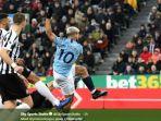 hasil-liga-inggris-sergio-aguero-cetak-gol-24-detik-tapi-manchester-city-takluk-pada-newcastle.jpg