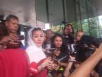 hasnaeni-wanita-emas-telor_20160412_141935.jpg