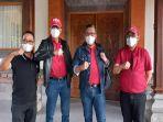 hasto-kristiyanto-bersama-ketua-dpp-pdip-tiba-di-bali.jpg
