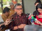 hasto-kristiyanto-saat-ditemui-di-kampus-fisip-ui-depok.jpg