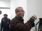 hasyim-asyari-saat-hadir-di-kantor-dkpp-sidang-etik.jpg