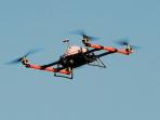 helikopter-tanpa-awak-drone-membawa-barang-kebutuhan-pulau-pulau-di-jepang_20150119_141159.jpg