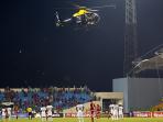 helikopter-terbang-stadion_20150206_074909.jpg