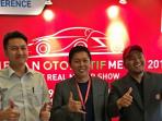hendra-noor-saleh-bertigaaaa_20160524_205911.jpg