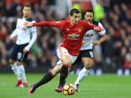 hendrikh-mkhitaryan-dikejarspurssss_20161212_002112.jpg