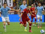 henrikh-mkhitaryan-kanan-dikejar-oleh-gelandang-lazio.jpg