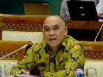 heri-gunawan-saat-rapat-kerja-pembahasan-rapbn-2017-di-gedung-dpr_20160719_214855.jpg