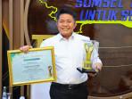 Peduli terhadap Dunia Pesantren, Gubernur Herman Deru Raih Penghargaan di Ajang Pesantren Award 2025