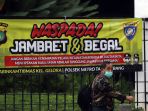 himbauan-tindak-kejahatan-di-kawasan-sudirman_20201021_185532.jpg