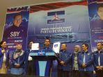 hinca-panjaitan-dalam-konferensi-pers-di-kantor-dpp-partai-demokrat.jpg