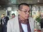 hinca-panjaitan-saat-ditemui-awak-media-di-gedung-nusantara-ii.jpg