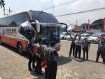 hino-bus-safety-driving-surabaya-2018_20181021_221254.jpg