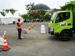 hino-dutro-safety-driving-di-kota-balikpapan_20171222_135002.jpg